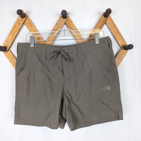 The North Face Mid Rise 5" Inseam Hiking Athletic Shorts - Picture 1 of 6